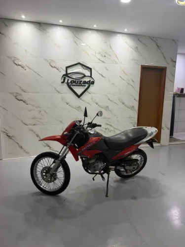Moto Honda bros 150