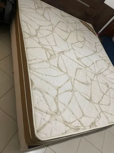 Cama Box Queen