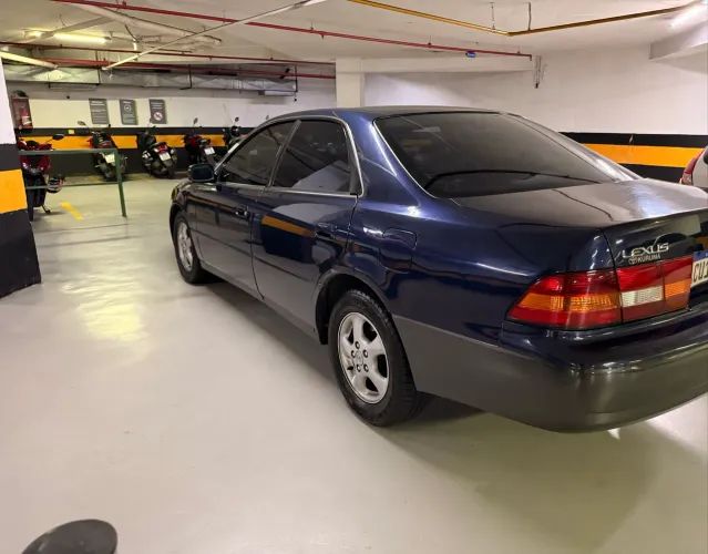 Lexus ES-300 3 1998