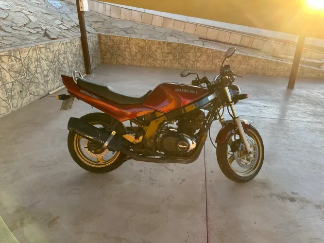 Suzuki gs 500 e 