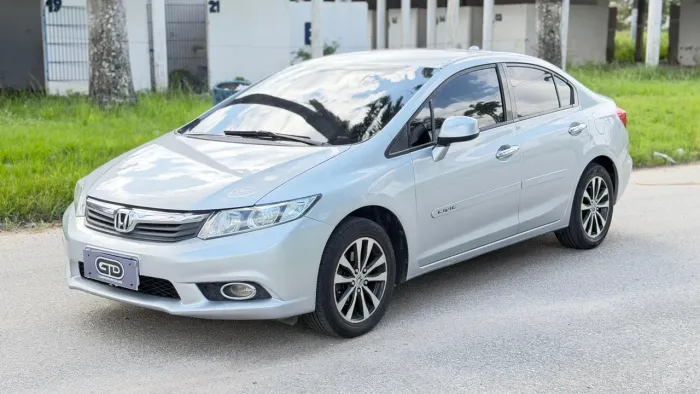 Honda Civic Sedan LXS 1.8/1.8 Flex 16V Mec. 4P 2014