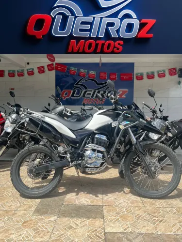 XRE 300 ano 2015 R$ 17,490