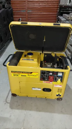 Gerador - Moto gerador Silencioso - BFDE 8000 - Trifásico