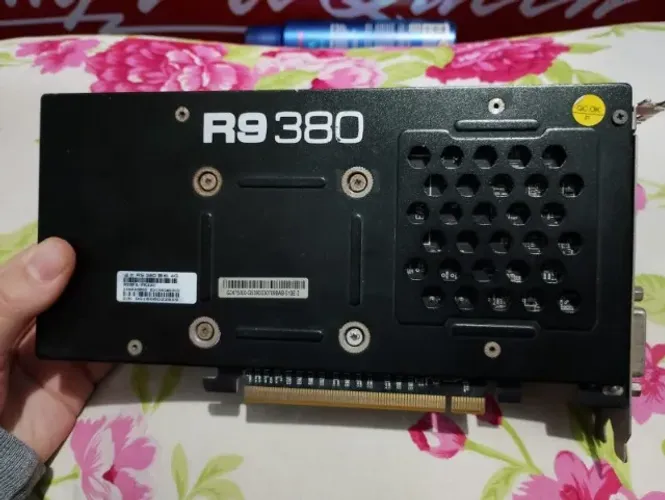 Placa de Video R9 380