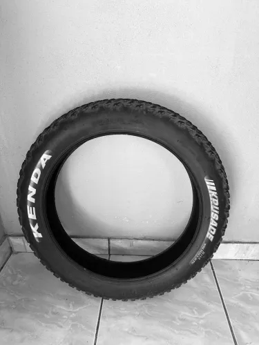 PAR DE PNEUS KENDA