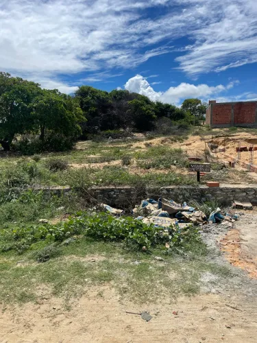 Vendo terreno em pirambu próximo à praia 