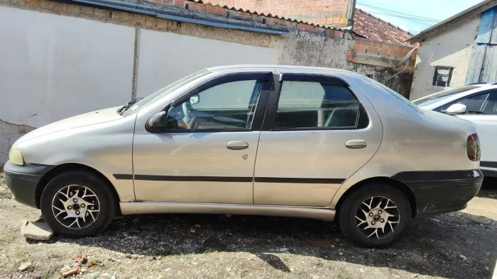 Fiat Siena 1.0 Mpi/ 500 1.0 MPI 2000