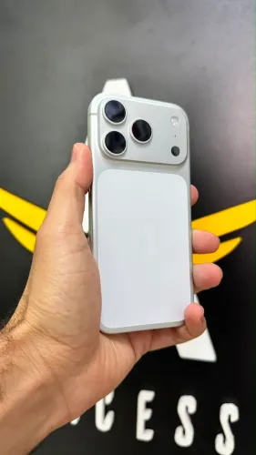 17 PRO 256GB