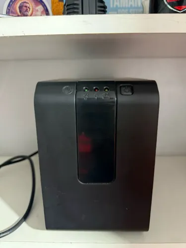 Nobreak APC Back-UPS 600VA Bivolt (Liga normal - Precisa trocar bateria)