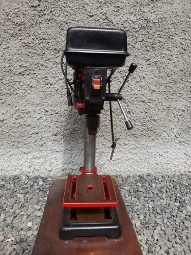 Furadeira de bancada shulz