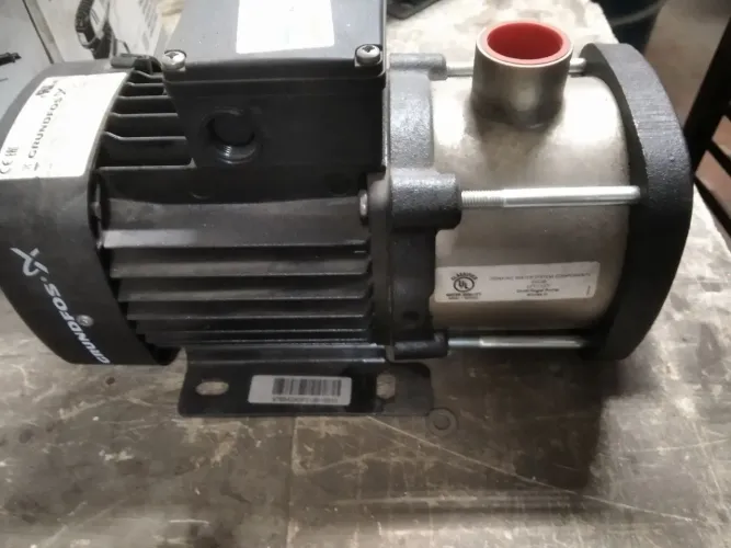 bomba de água 220/380
