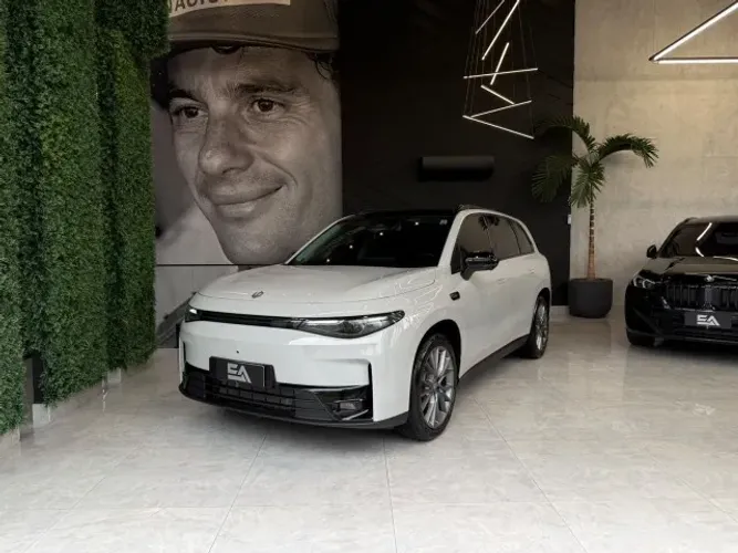 Leapmotor C10 REEV (Híbrido) 2026