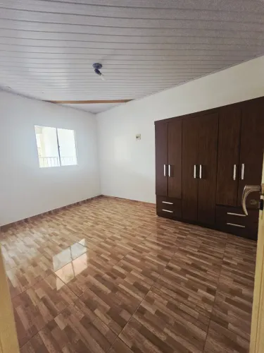 Casa 2 quartos Localizada Colônia Santo Antônio