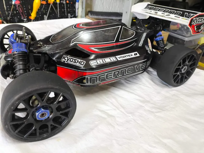 Chassi Automodelo 1/8 Elétrico: Kyosho Inferno VE (Race Spec)