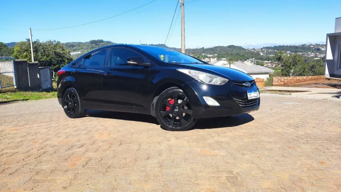 Hyundai Elantra GLS 1.8 16V Aut. 2012