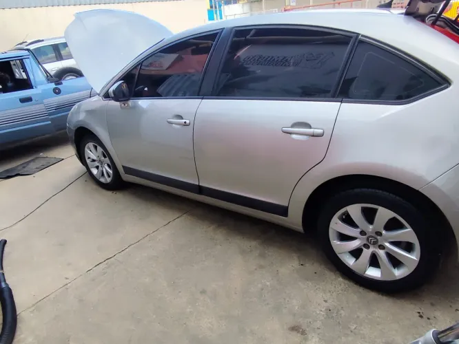 Citroen C4 GLX 1.6 Flex 16V 5P Mec. 2011