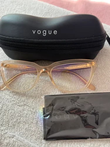 Óculos Vogue Hailey Acetato
