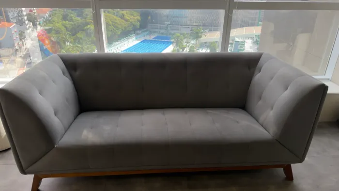 SOFÁ DE DESIGN | 3 LUGARES | CINZA GRAFITE | ESTILO CONTEMPORÂNEO
