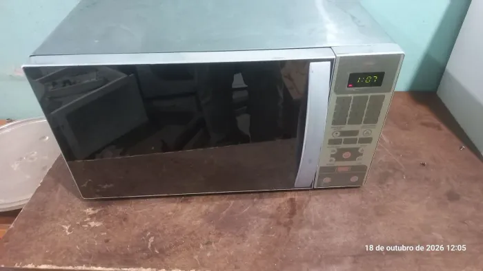 Micro-ondas brastemp 30litros impecável
