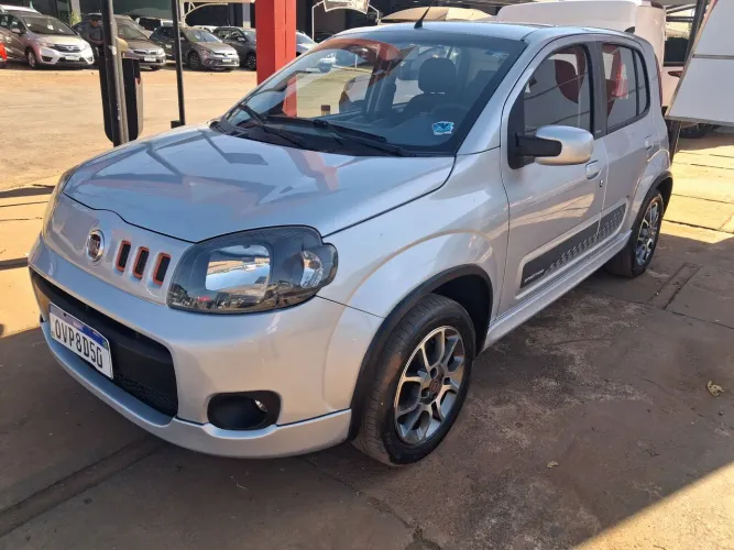 Fiat Uno Sporting 1.4 EVO Fire Flex 8V 4P 2014