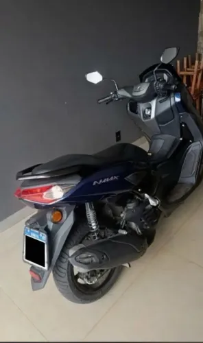 Vendo nmax muito nova