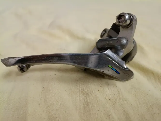 Câmbio Dianteiro Shimano 600 Vintage com Abraçadeira - Speed