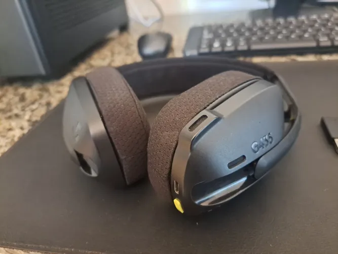 Headset sem fio Wireless Bluetooth Logitech G435