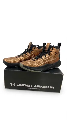 Tenis basquete/volei Under Armour