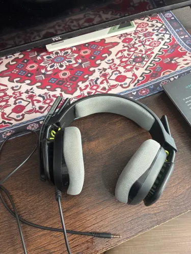 Fone gamer Logitech - Astro A10 - excelente estado - 6 meses de uso! 