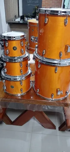 Bateria Gretsch Catalina maple 22,8,10,12,14,16 cx 14