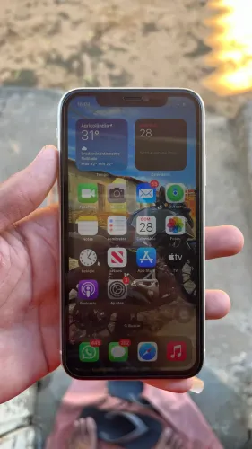 VENDE-SE IPHONE 11 NO PRECINHO!