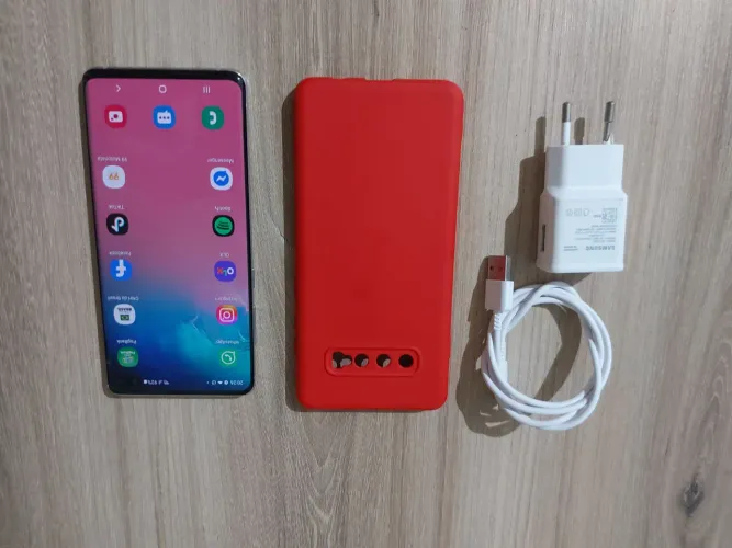 Galaxy S10+ Plus novinho