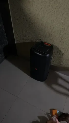 Caixa jbl partybox 100