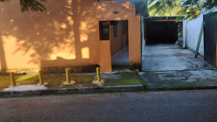 Vende-Se casa em Iguape