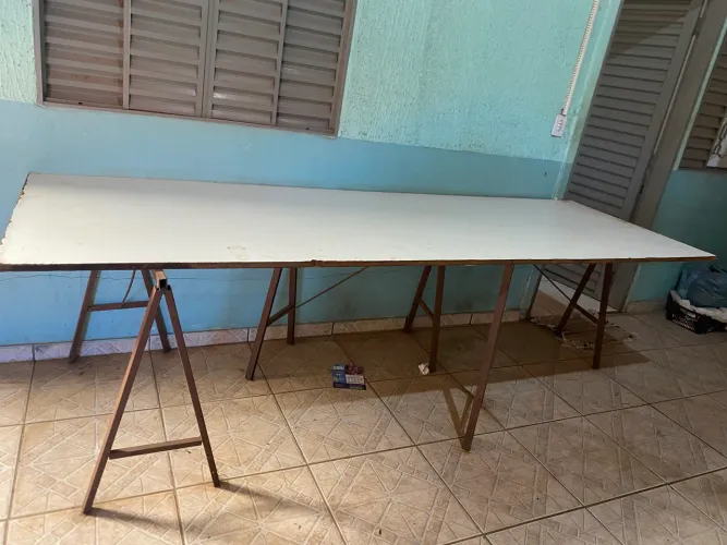 Mesa de Corte para Confecção - Estrutura de Ferro