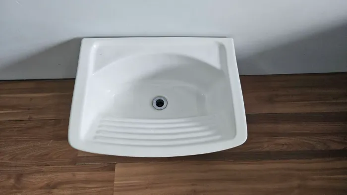 Tanque de porcelana