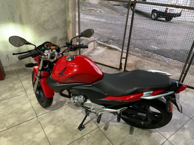 Honda CB 300R 2010 - Cabeçote vela fina, revisada, muito conservada