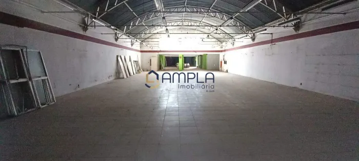 Excelente ponto comercial para locação  Estrutura completa para grandes operações