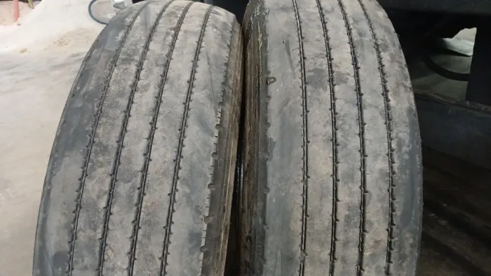 Pneu westlak 215/75/ R17,5 