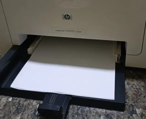 Impressora laser CP1025