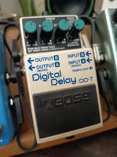 Boss DD-7 Delay (com caixa)