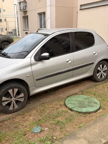 Peugeot 206 Presence 1.4/ 1.4 Flex 8V 5P 2004
