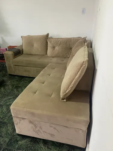 Sofá em L camurça 