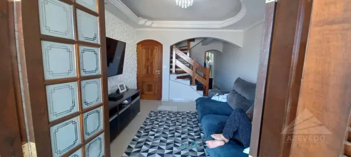 Sobrado com 4 dormitórios à venda, 188 m² por R$ 645.000,00 - Vila Correia - Mauá/SP