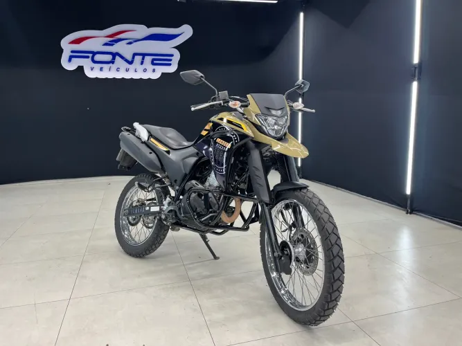 XTZ MOTO TRAIL LANDER BLUEFLEX ABS 250 CC FLEX BAIXA QUILOMETRAGEM BEGE 2023/2023