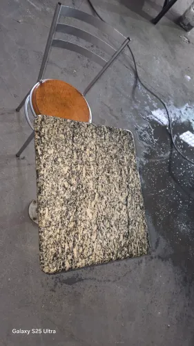 Mesa e cadeira para restaurante