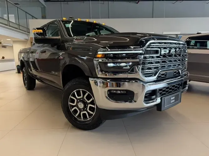 Ram 3500 Limited Longhorn 6.7 TB CD Diesel 2026
