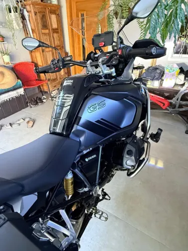 BMW GS 1250 Adventure premium tiple black