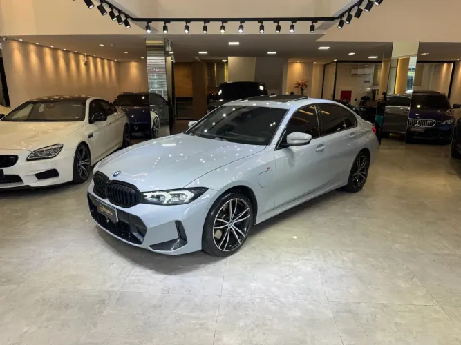BMW 330E M Sport 2.0 Turbo Híbrido AU 2024