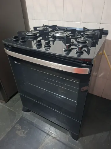 Fogão Electrolux 5 Bocas VaporBake Mesa de Vidro